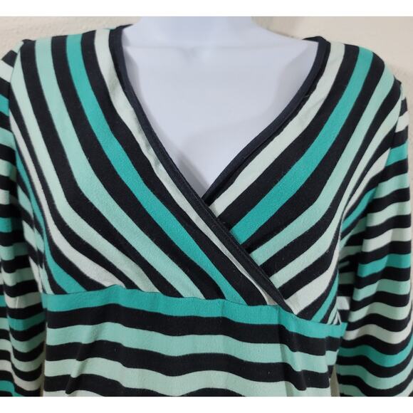 Style & Co Green Black Striped Crisscross Bodice Top PM Lightweight Soft Stretch - Picture 2 of 4